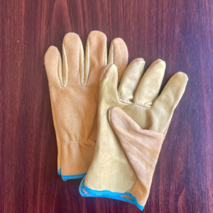 Simple bovine cow gloves