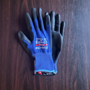 Polyurethane coated polyester gloves